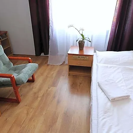 לינה וארוחת בוקר Agro Obiekt Hotelowy ורוצלב