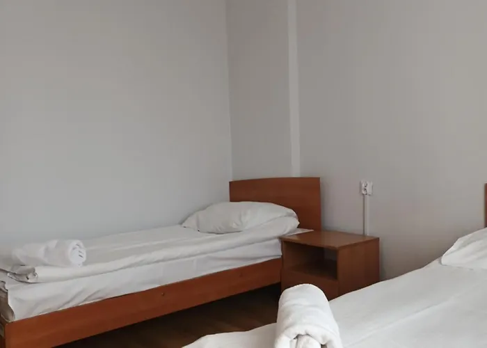 Agro Obiekt Hotelowy Oda ve Kahvaltı Wroclaw