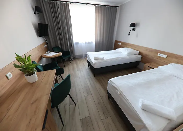 Agro Obiekt Hotelowy Oda ve Kahvaltı 3*