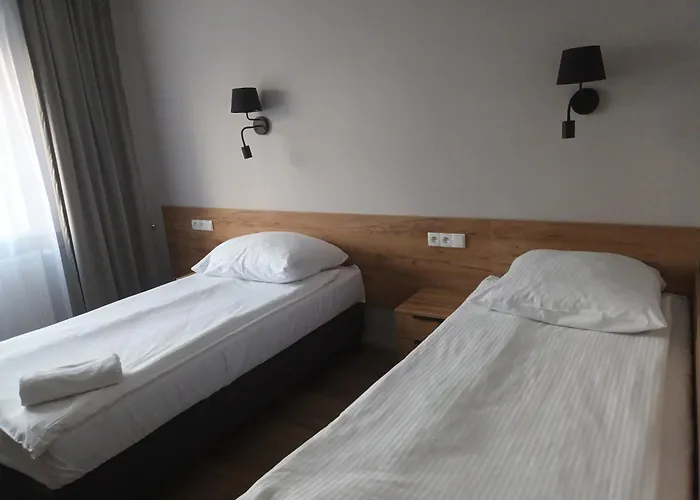 Agro Obiekt Hotelowy Oda ve Kahvaltı Wroclaw